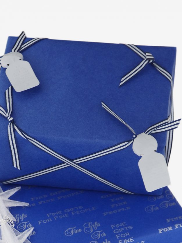 geschenkpapierverpackung-kobaltblau-uni